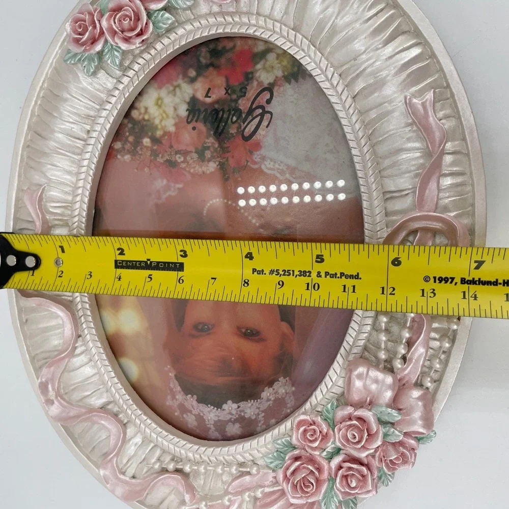 Vintage Wedding Picture photo Frame 90s Floral Oval Resin Elegant Cottagecore